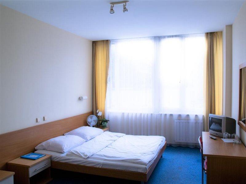 Dom Turystyczny Indigo Hostel Krasków Εξωτερικό φωτογραφία
