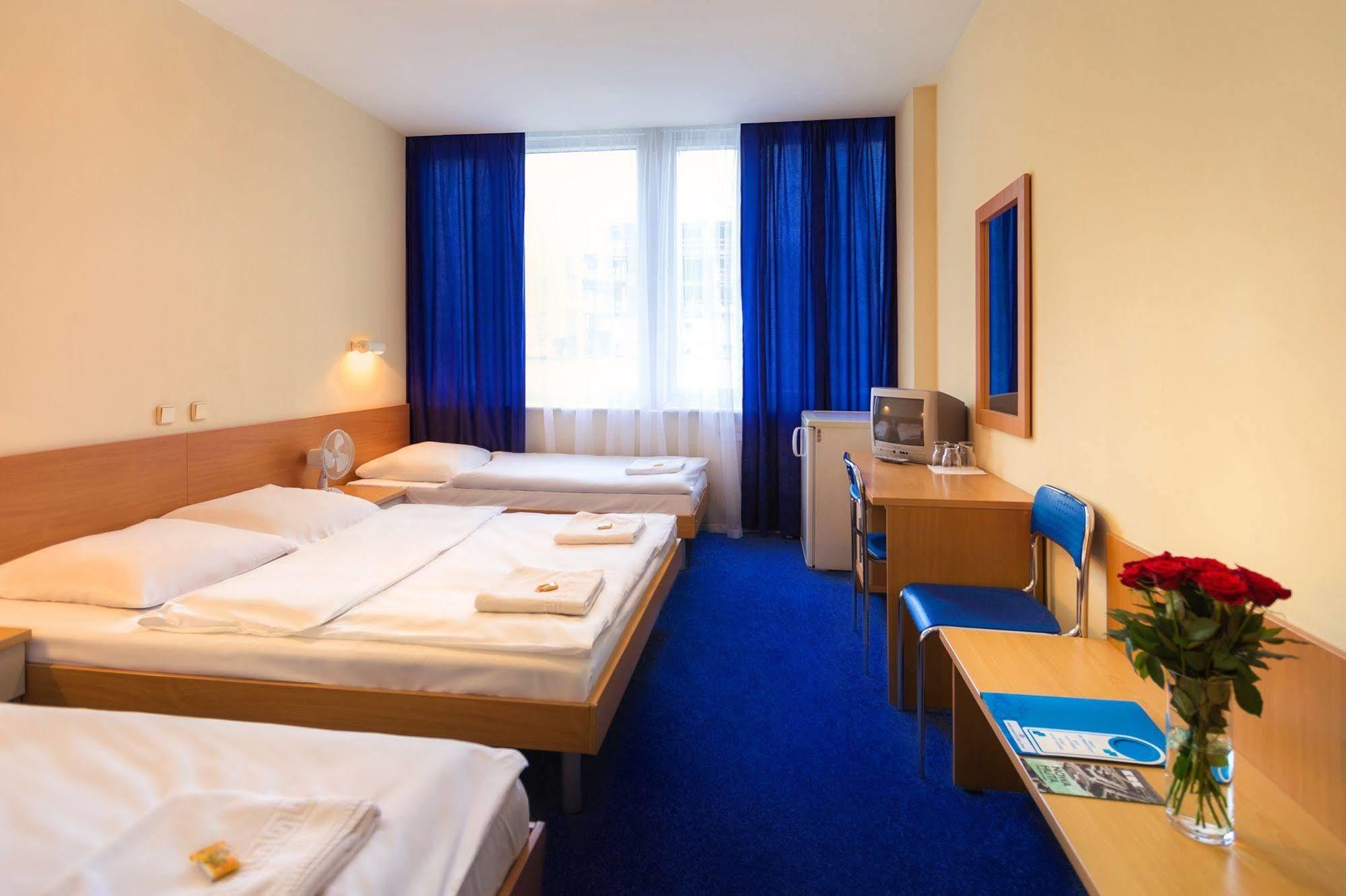 Dom Turystyczny Indigo Hostel Krasków Εξωτερικό φωτογραφία