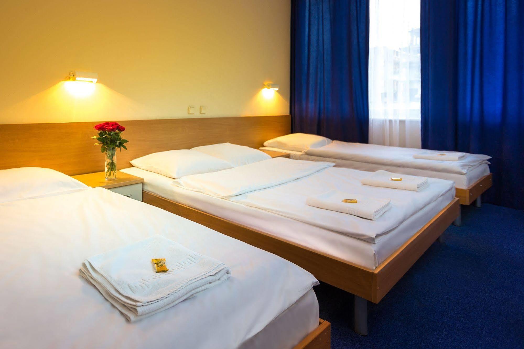 Dom Turystyczny Indigo Hostel Krasków Εξωτερικό φωτογραφία